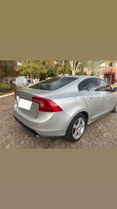 VOLVO S60 1.6 T4 FWD GASOLINA 4P AUTOMÁTICO